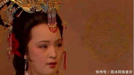 贾元春被加封为贤德妃 贾府人为何称呼她贵妃?