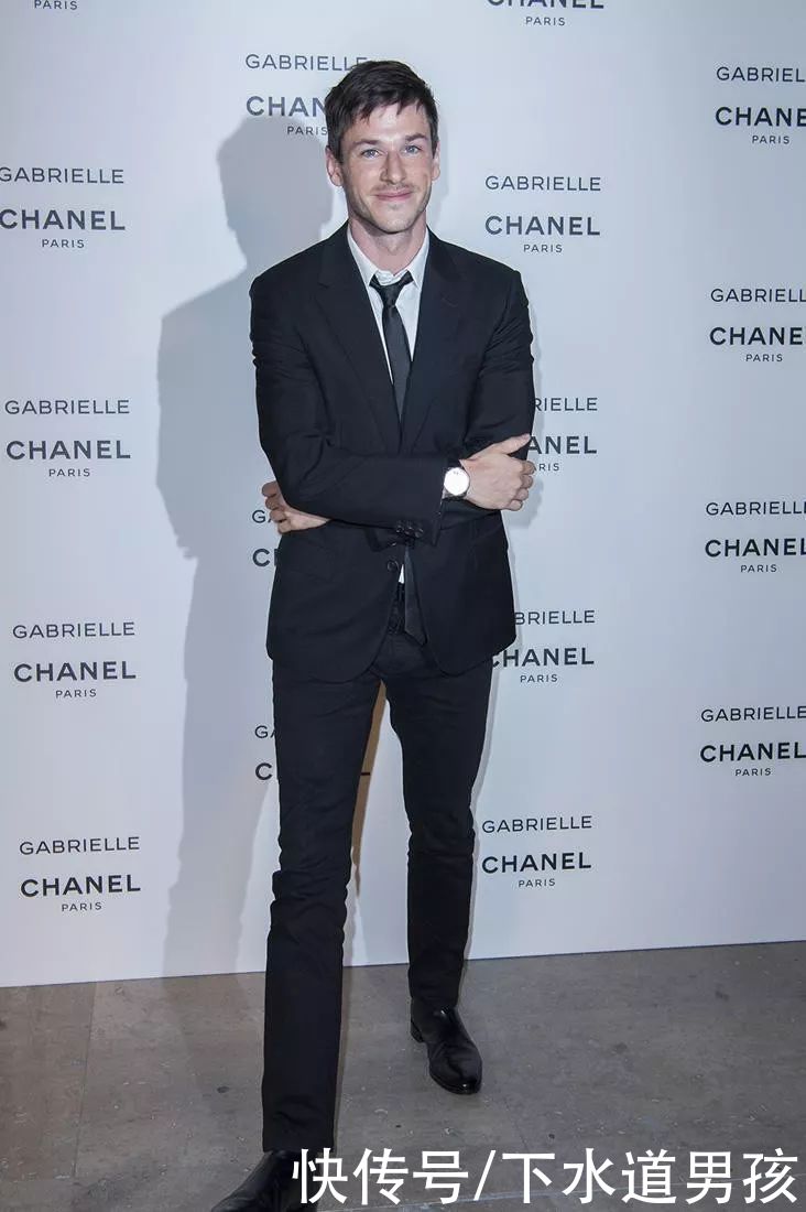 他连续十一年担任香奈儿CHANEL 品牌代言人