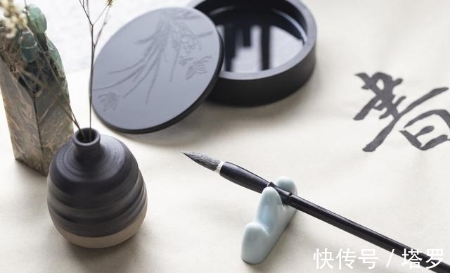 易中天!张国立、冯小刚提议“恢复繁体字”,易中天怒怼:亂竈龜鬱会写吗