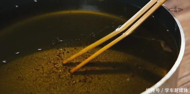 炸萝卜丸子，加面粉还是淀粉大厨都不对，加这2样，酥脆可口！