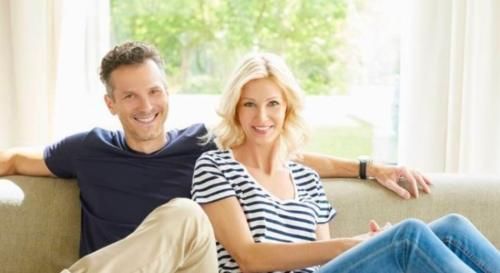 老伴|退休了，60岁夫妻应该分开睡还是一起睡？三位老人的回答太现实