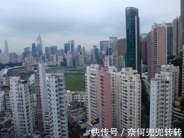 翻新|老旧小区吃香了，不断翻新旧改，房子开始升值