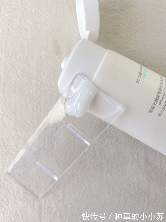 香精|氨基酸洗面奶洗出妈生好皮?当心烂脸!几款详细测评,教你不踩雷