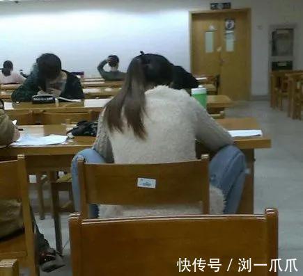 |搞笑GIF：有这样的男朋友，给老娘来一打