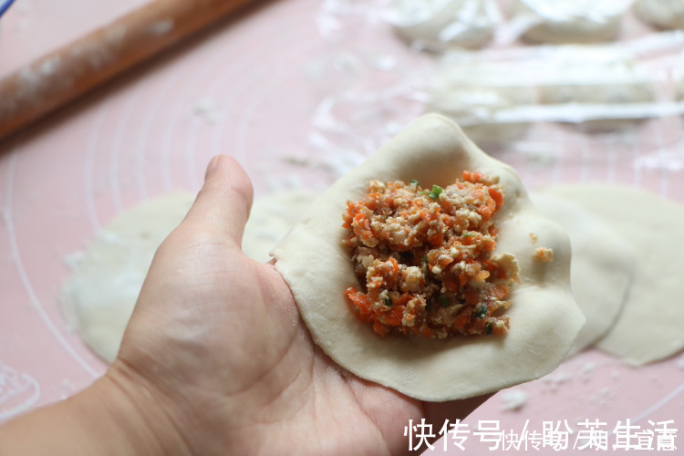发面|馋死这饼了,又薄又软不发面,比韭菜饼好吃,男女老少都爱吃