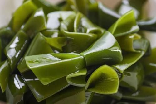 老年人|燕麦是骨质疏松的“发物”?提醒:若想保护骨骼,这3种食物少吃