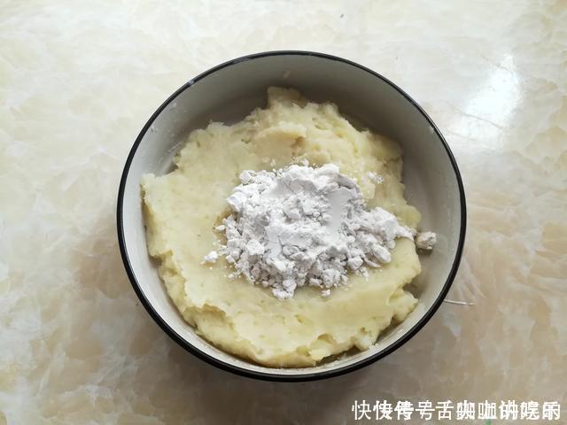 自从学会土豆这吃法，我家一周吃掉20斤，比包子馒头好吃又好做