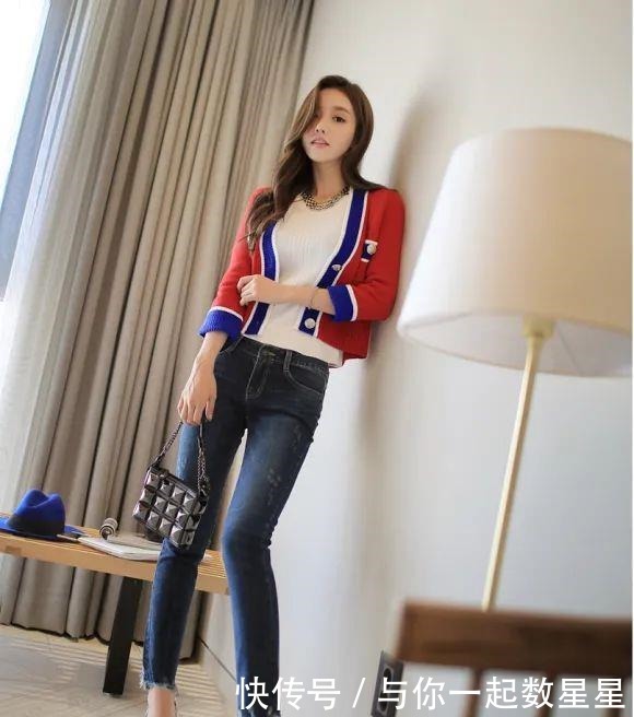 华丽|美女鉴赏:秋日华丽简约圆领针织衫