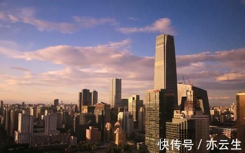 公摊率|未来10年，楼梯房和电梯房哪个更保值？建筑学家一席话说清楚