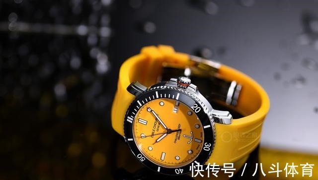 表冠 公价1万2 这块潜水表绝对够“毒”!