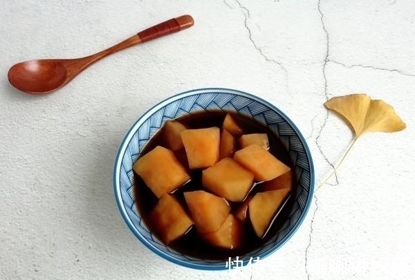 气色|女人要对自己好一点，每天1碗“女人宝”，养血润肤，气色似少女