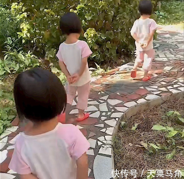 小敏|三胞胎交给奶奶带了三个月,妈妈直接认不出,画面太真实