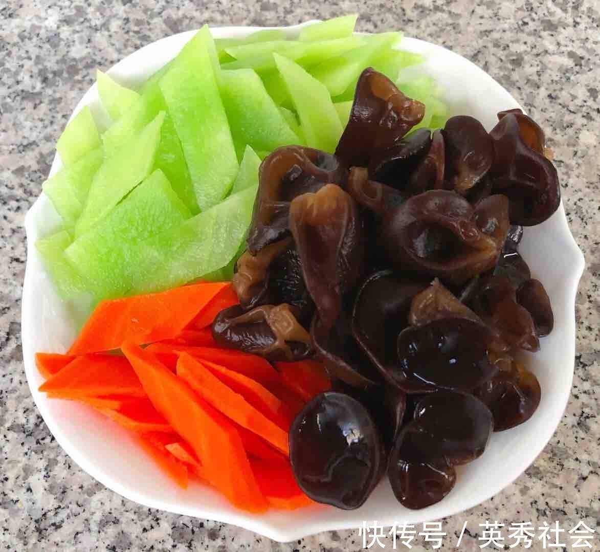 减脂餐|低油低脂素炒三鲜,美味好吃,健康营养
