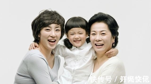 心理健康|宝宝由老人带到底好不好影响不止一点点,父母做法成全三代人