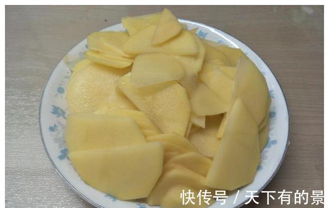 细长条|立冬前后,3样食材一起炒,味道鲜美营养高,家人都爱吃