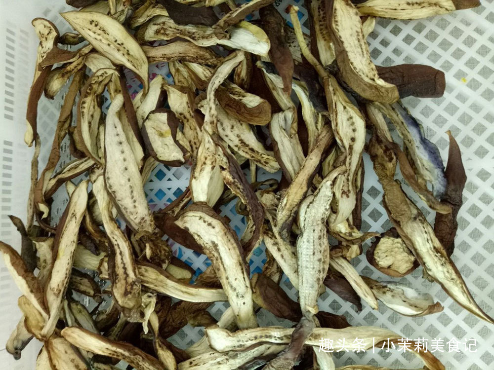 茄子干|晒茄子干，最忌直接晒和焯水，教您1招，不发黑更好吃，一年不坏