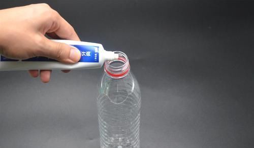 不管马桶多脏多臭,只需一个塑料瓶,马桶干净无异味,都学学吧