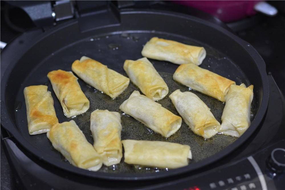  定期更新电饼铛，这次选了个易清洁的，早餐、午餐、晚餐都在行