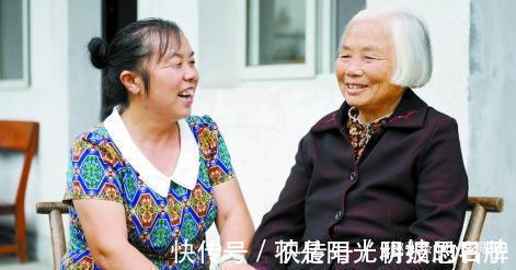 小倪|为什么不建议外婆带孩子这3点原因不能忽视,宝妈说心里去了