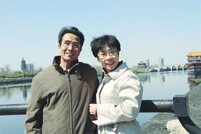 上犯|国学大师蒙曼,实力到底怎样为何会在“诗词大会”上犯低级错误