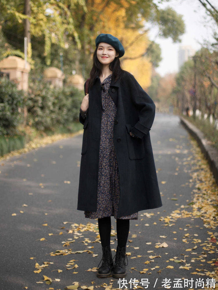 搭配|大衣+碎花裙搭配,优雅大方有韵味