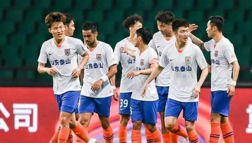 魯能青訓(xùn)|下午6點(diǎn)！上海媒體做出爭議報(bào)道：山東泰山遭質(zhì)疑，球迷吐槽聲一片