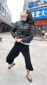 |搞笑GIF:这是谁家的闺女