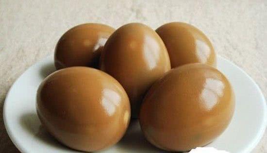 每天一个鸡蛋,营养又健康,但若犯4种错误做法,没营养还养病