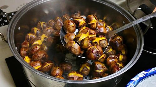 板栗锅里蒸一蒸，作用拿钱买不到，奶奶偷教妙招，可惜懂的人不多