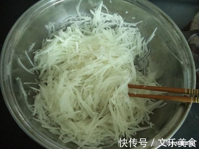 包饺子|水嫩嫩的“它”原来也可以包饺子，又脆又多汁，关键才8毛一斤