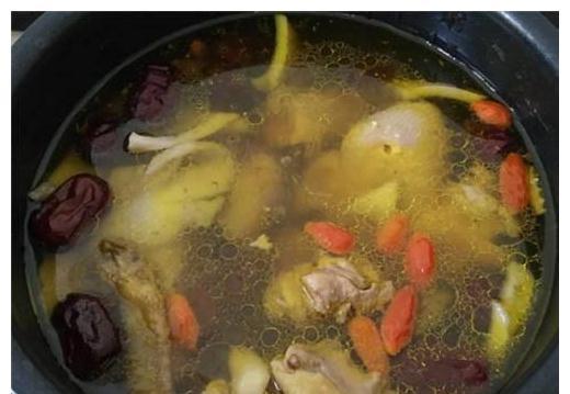 红枣|它是秋天最该煲的汤，滋阴润燥，提升抵抗力，我家常喝！