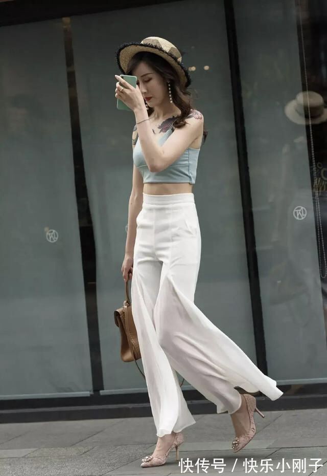 小个子 高腰裤简单而不单调,讲究上下搭配,小个子太适合了!