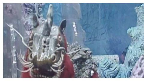 老牛|牛魔王何德何能，能让避水金晶兽死心塌地跟着他？看老牛有啥宝贝