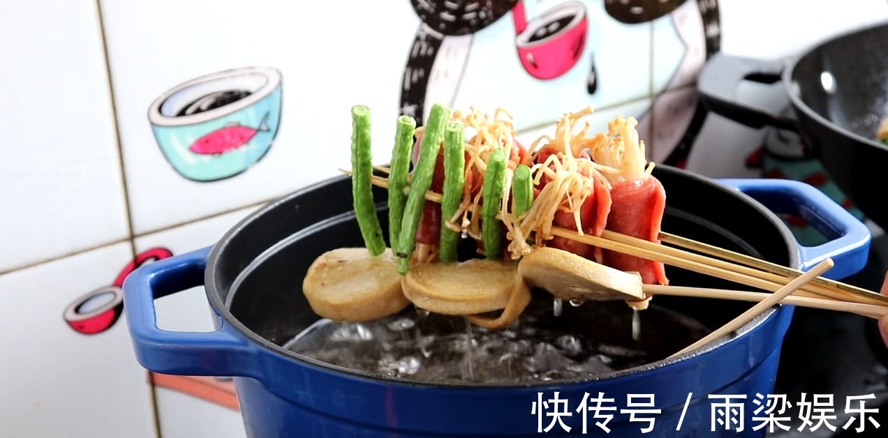 想吃炸串不用去外面吃了，方法教你在家简单做，香辣过瘾又解馋