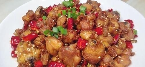 最近我家迷上了吃它,一腌一炒,焦香美味下饭,越吃越想吃,解馋