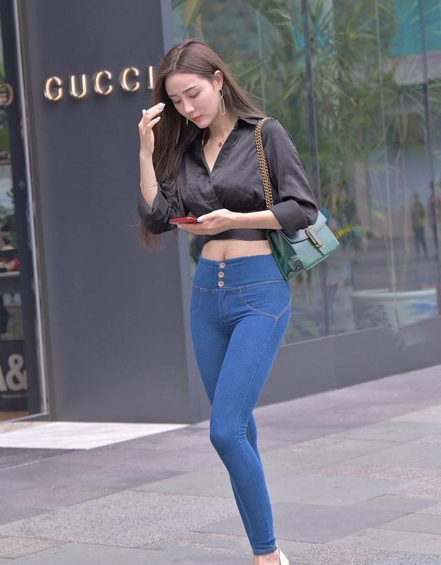 瑜伽裤尽显甜美风格，带来美丽气质，活力十足