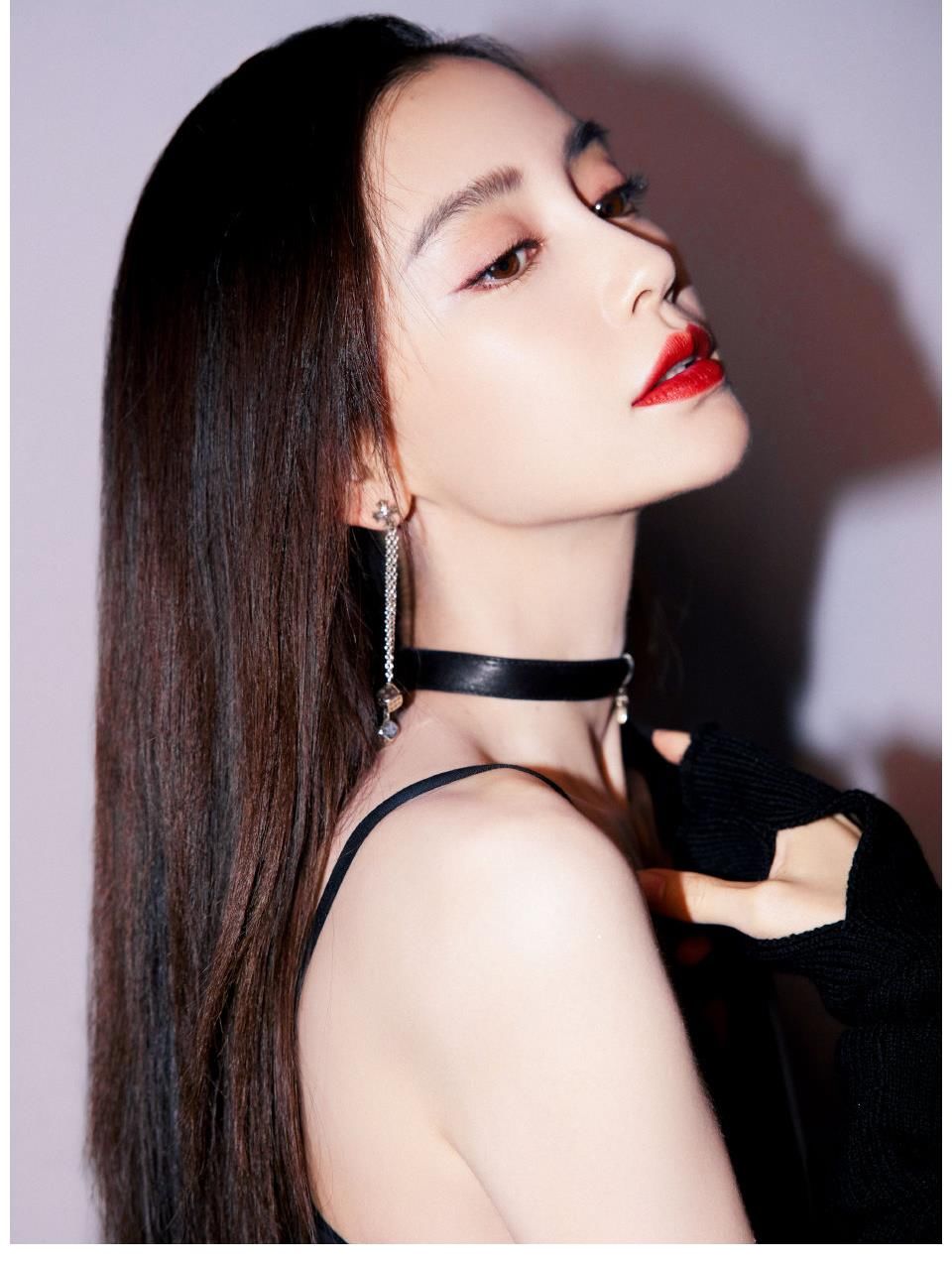 英雄联盟|Baby现身英雄联盟十周年现场,和王俊凯现场放狠话,要给偶像周杰伦报仇