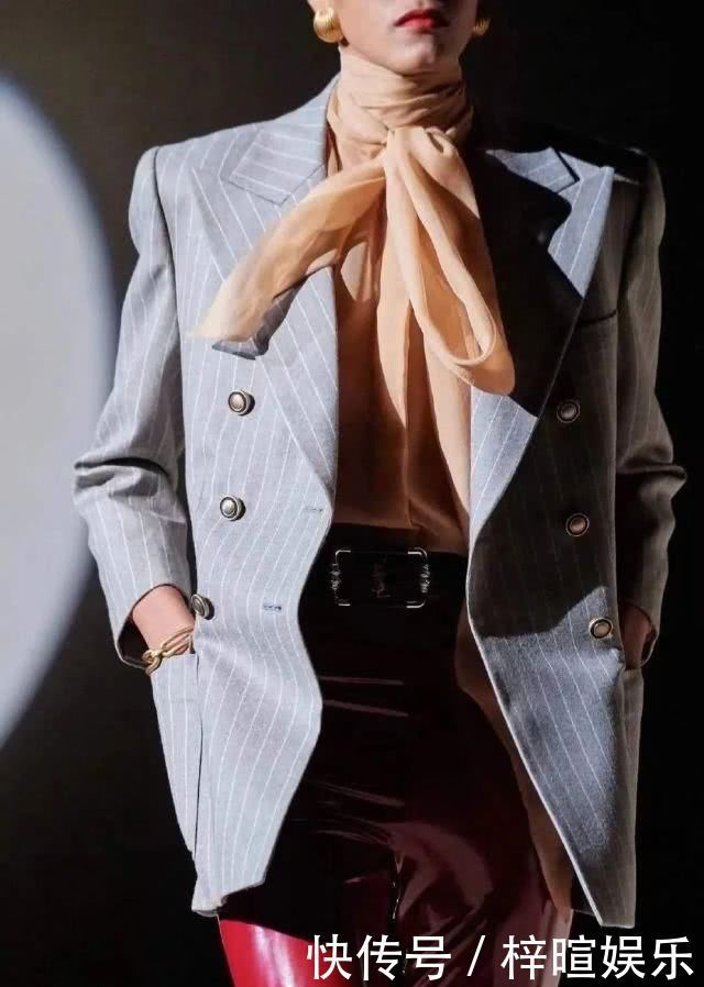 时尚穿搭衬衫+裤子=2020春夏正流行,超超超超超时髦