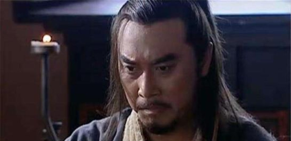 鲁迅!鲁迅曾说过中国英雄只有四个,前三个是武人,最后一个是太监