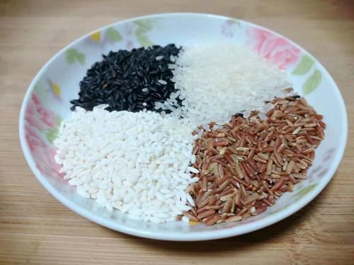  明天腊八节，教你最正宗的腊八粥熬法，香甜软糯喝不够，省时省力