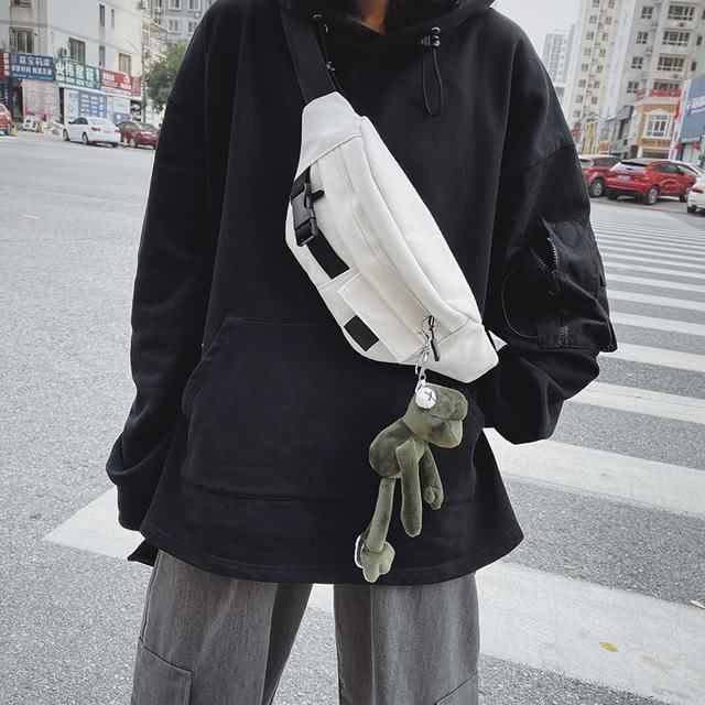 如何挑选到适合自己的腰包从这三个方向入手，轻松提升穿搭质感