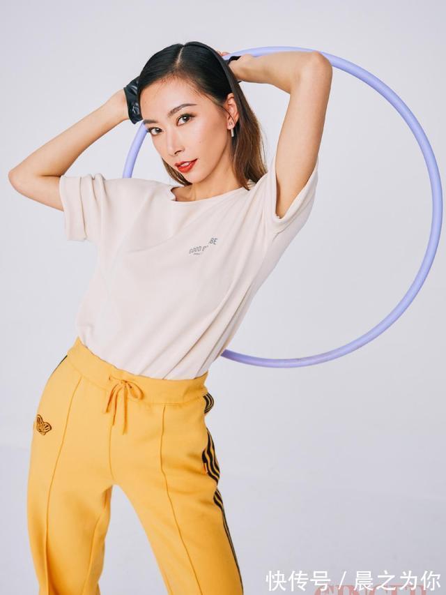 健身女神|健身女神周六野,腹肌迷人,吸粉百万,真正的腹肌训练是这样