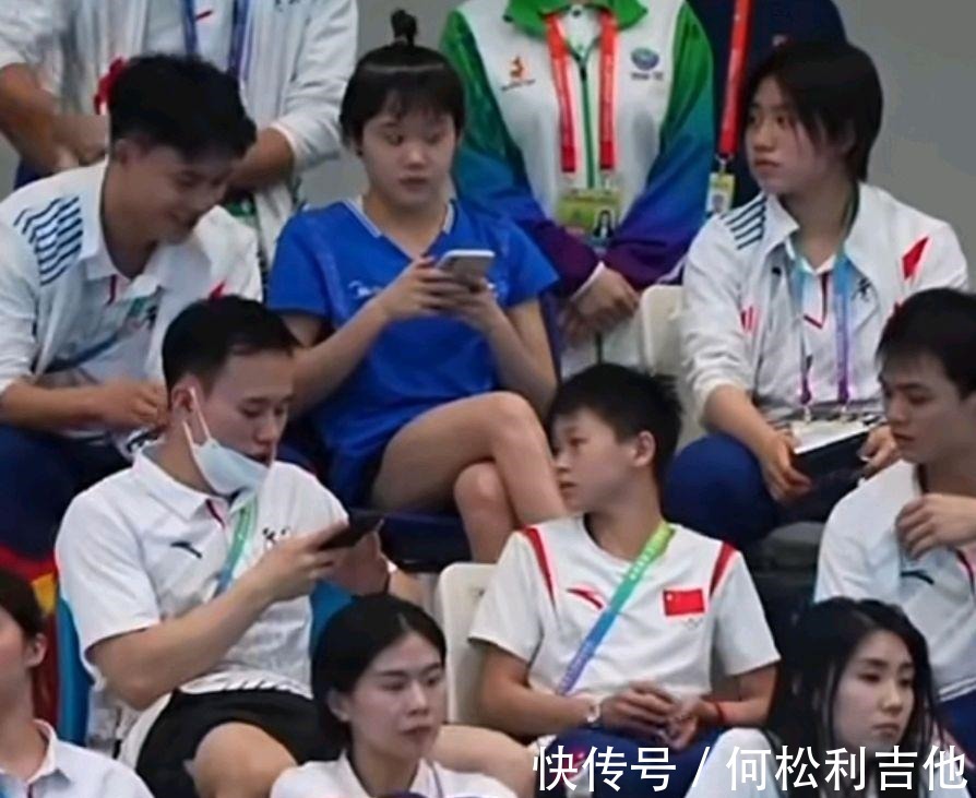 奥运会冠军|哆啦A梦！全红婵从兜里不断掏出零食，红姐分完后又拿出更大一包