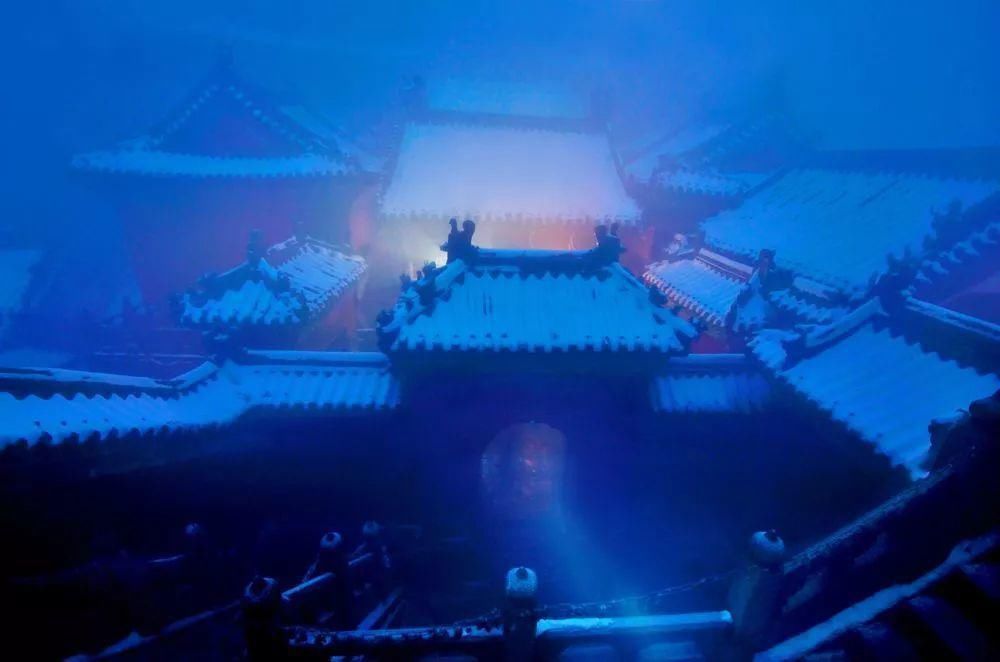 风雪|风雪武当山,仙境藏玄机!大雪封山时,道人、隐士都在干什么!