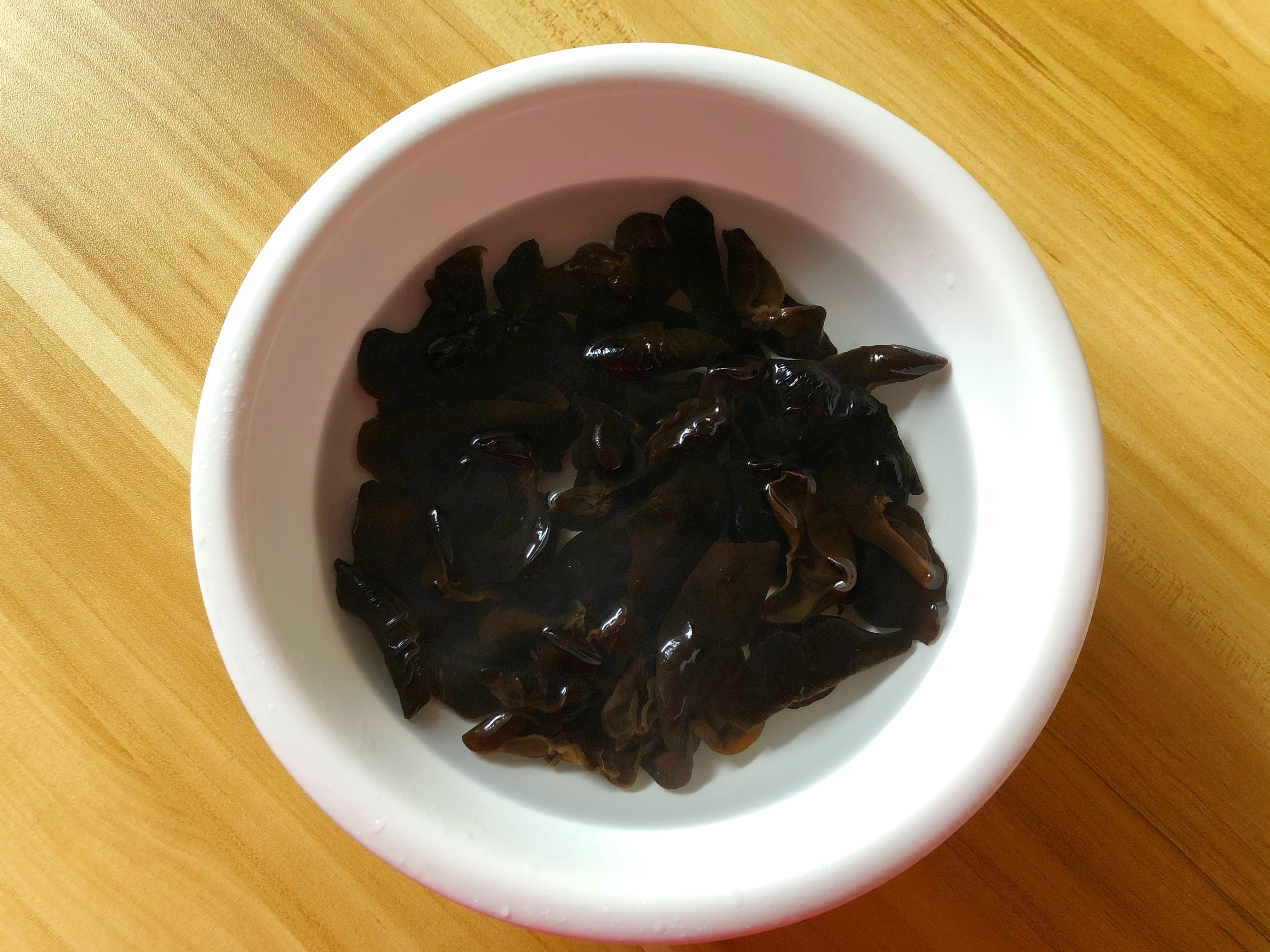 清肠|它和黑木耳天生是一对,简单炒一炒,清肠去脂又美味,别错过
