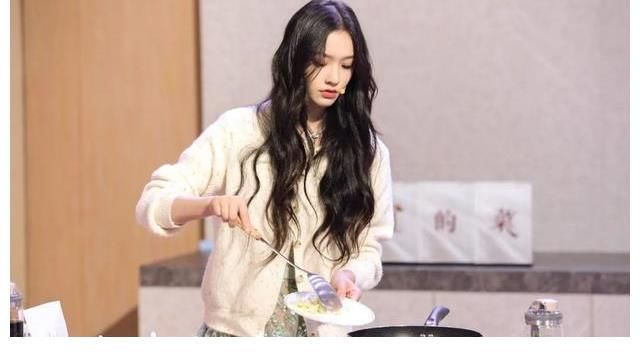 姐姐|秀廚藝做直播，BOSS+姐姐組團，打造直播新價值