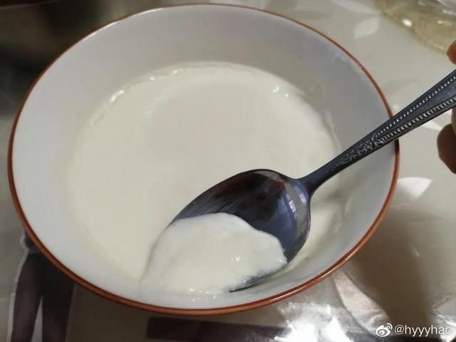 9种花真是老酒鬼，5天一小杯，叶子绿得像打蜡