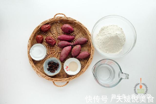 家里有面粉一定要试试，上锅一蒸，柔软好吃，蛋糕一次成功！