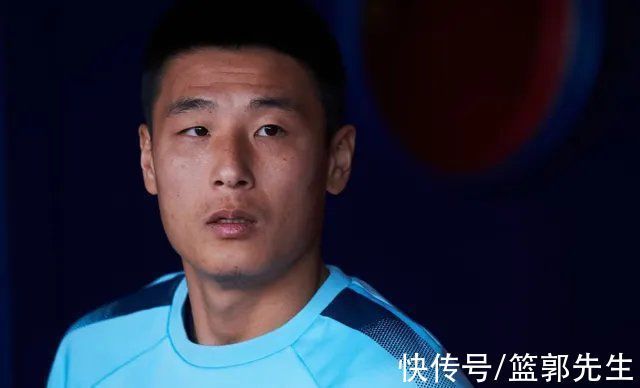 日本男足|人民日报点评国足,点赞武磊很明显,也疑似间接批评李铁了