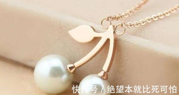 首饰界|为何“彩金”比“黄金”还贵,值不值得买?行家一语道破